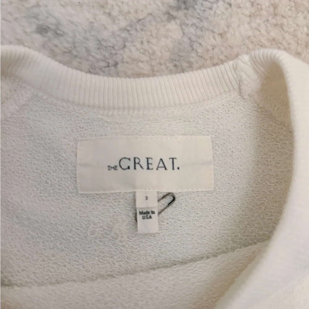 THE GREAT. The College Sweatershirt in Washed White - Picture 5 of 6